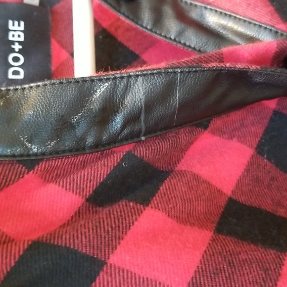 *2 for $12* DO+BE Plaid Faux Leather Button Up Top Size S - Picture 3 of 6
